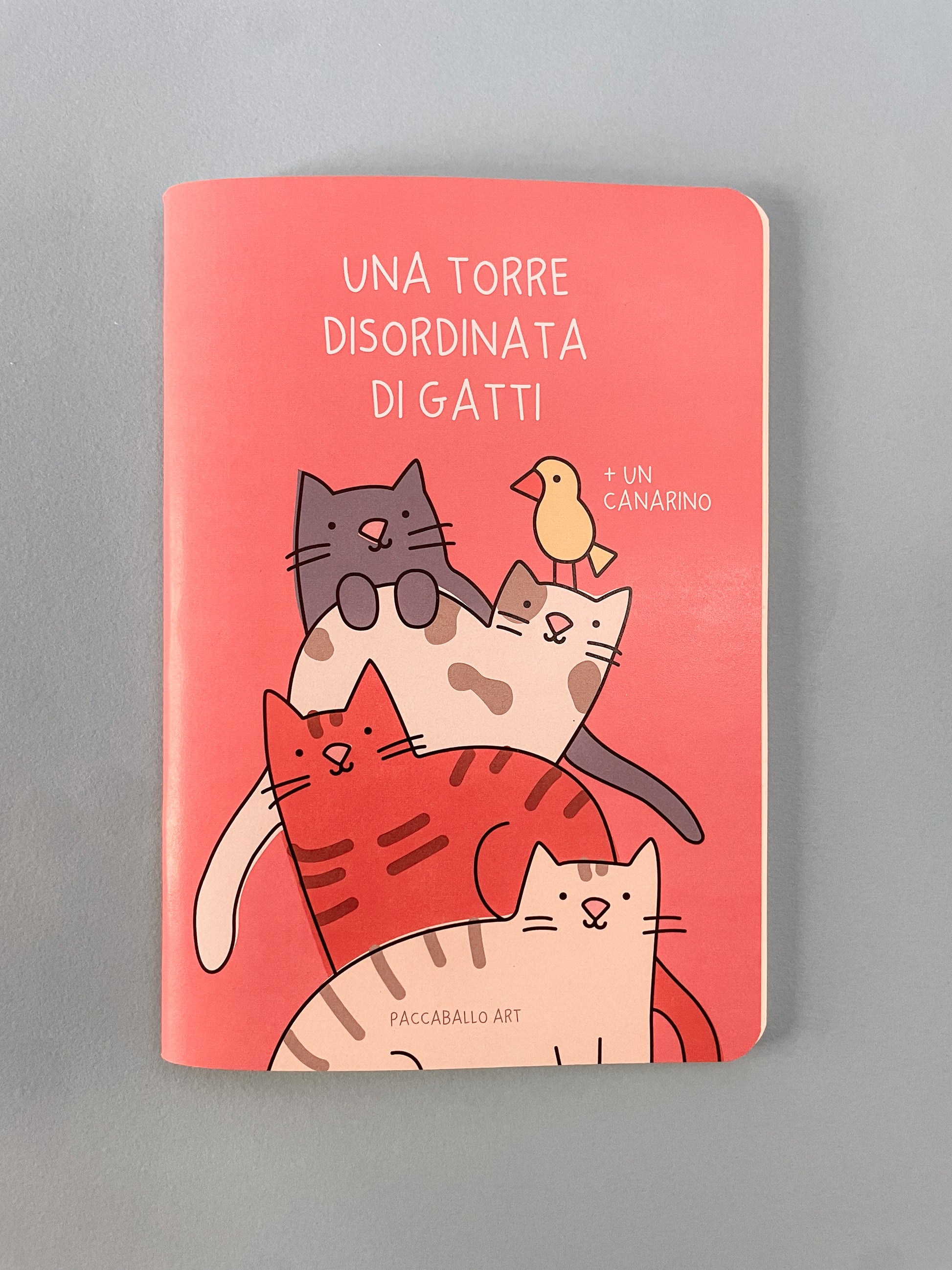 Quadernino - Una torre disordinata di gatti